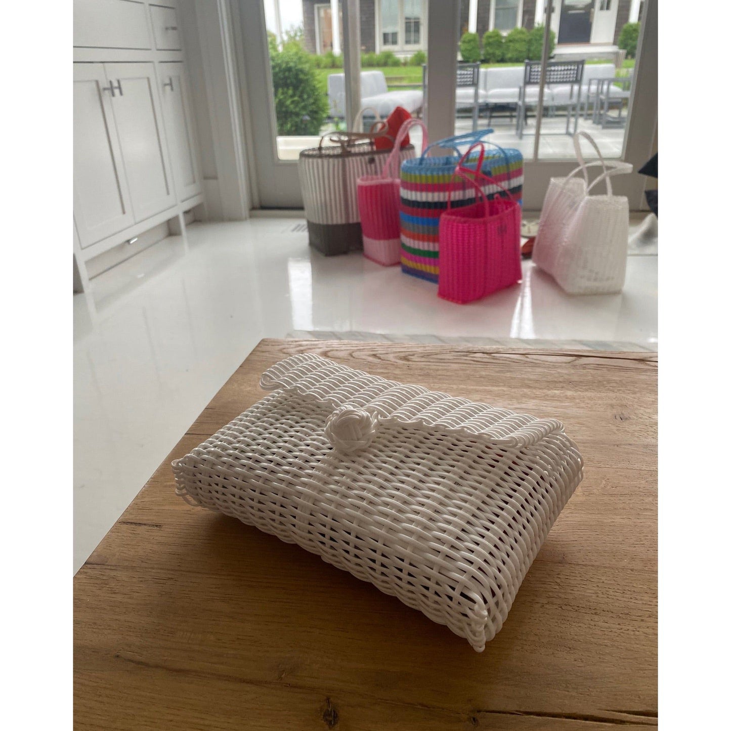 Clutch | Solid White