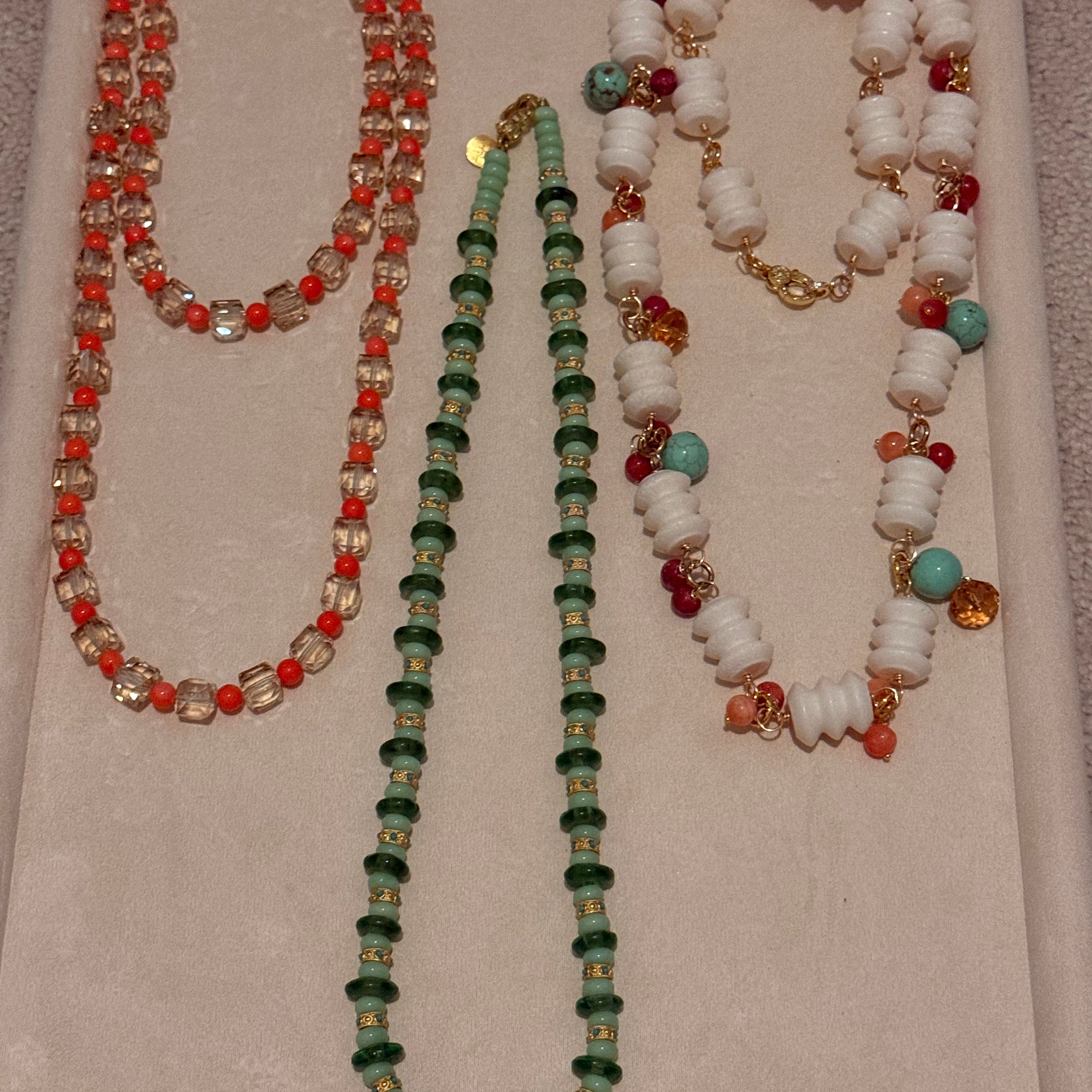 Textured Barrel Beaded Necklace